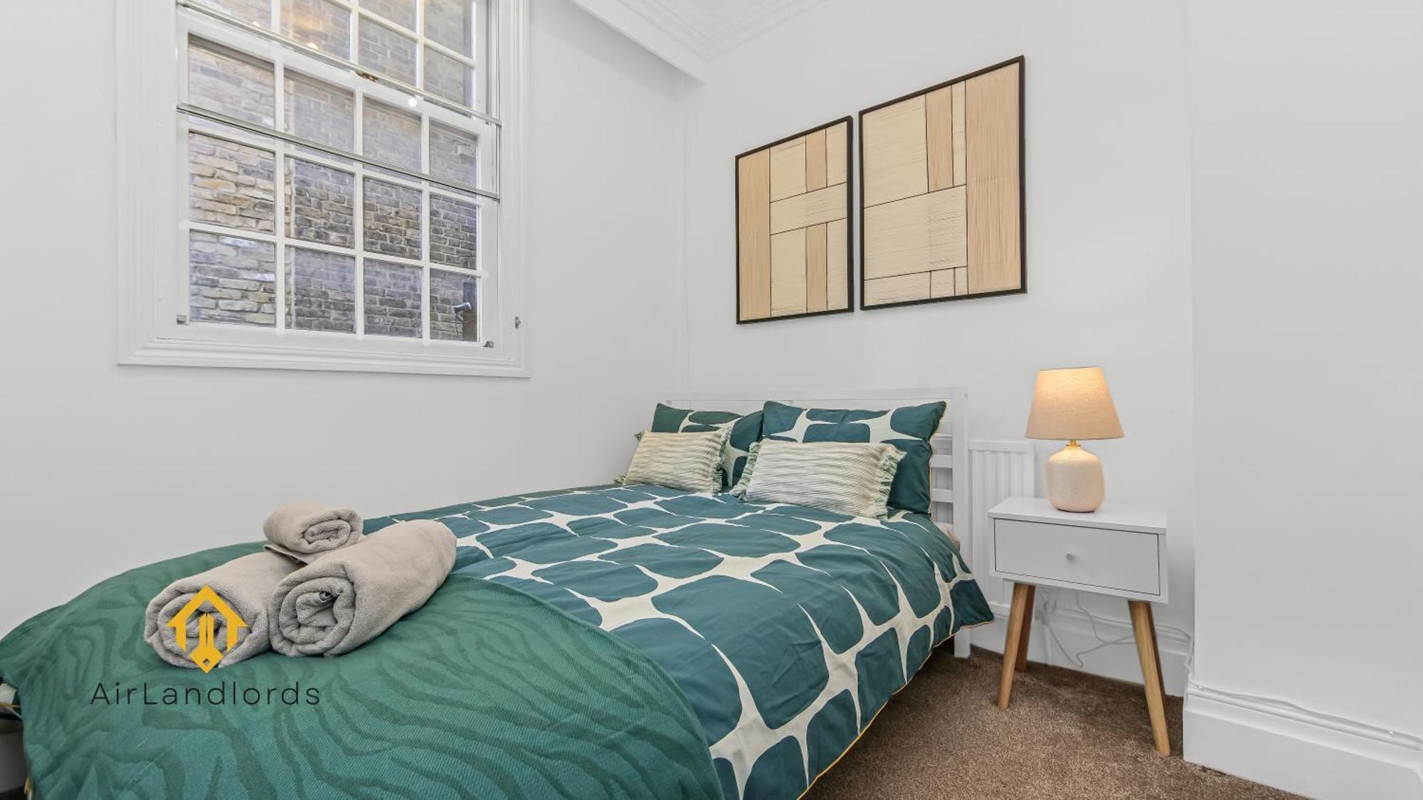 Exceptional 4 Bedroom House Paddington Station! ロンドン エクステリア 写真