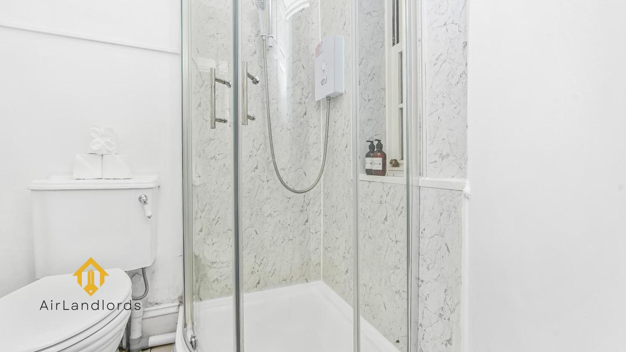 Exceptional 4 Bedroom House Paddington Station! ロンドン エクステリア 写真
